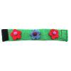 Bracelet en laine vert avec fleurs