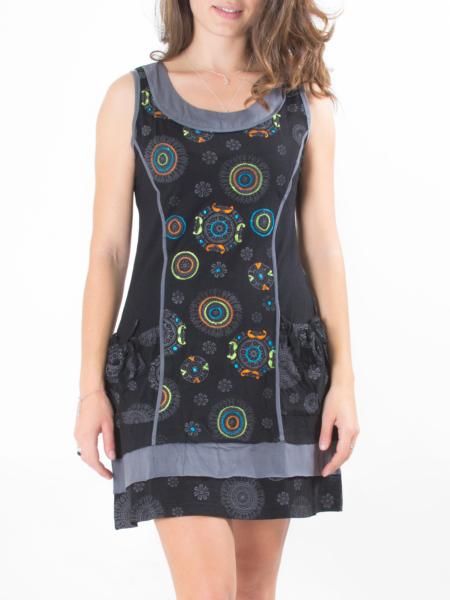 Robe noire sans manches avec poches et motifs cercles